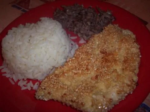 Chicken fillet in sesame