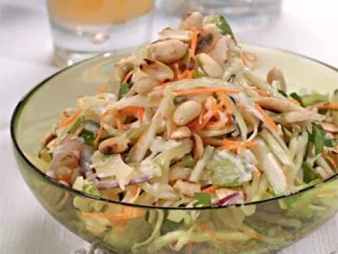 Coleslaw salad with peanuts