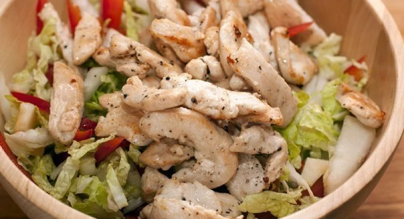 Foto de la receta Ensalada con pechuga de pollo