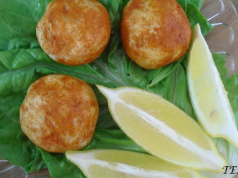 Potato balls with horseradish