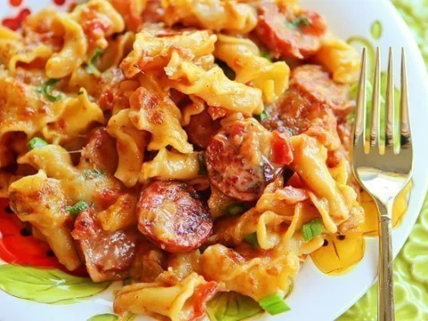 Pasta with smoked sausages