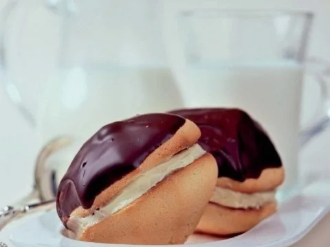 Bouchee cakes