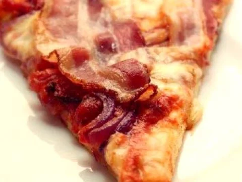 Bacon pizza