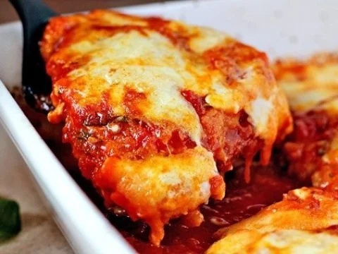 Chicken in tomato sauce