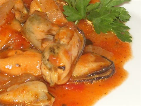 Mussels in tomato sauce