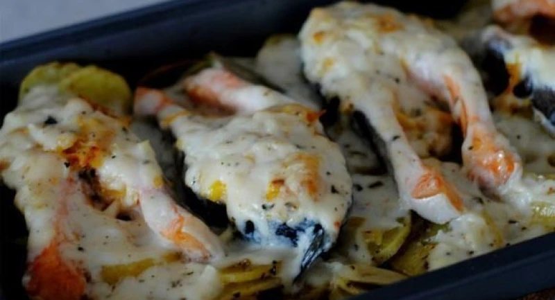 Foto de la receta Trucha al horno con salsa de ajo