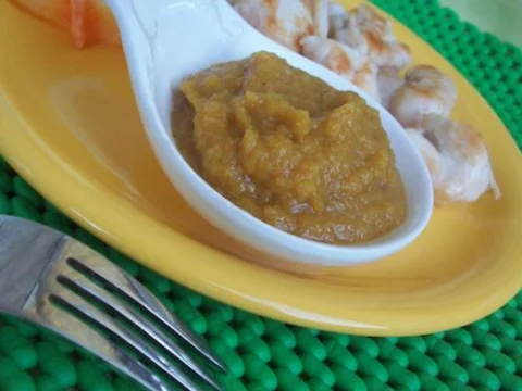 Spicy nectarine sauce