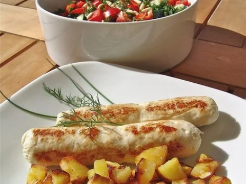 Tender homemade chicken sausages