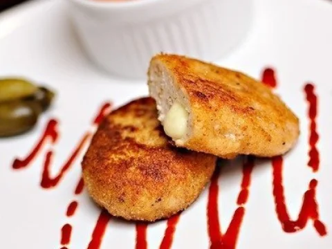 Chicken cutlets with cheese