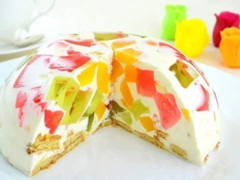Sour Cream Jelly Cake with Peaches