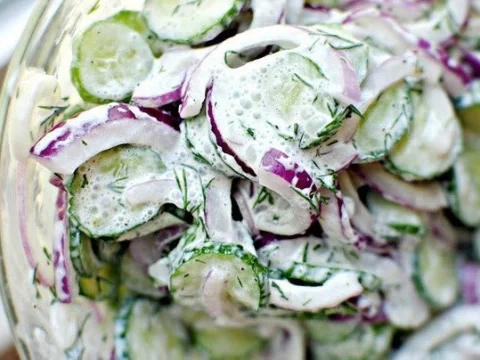 Cucumber salad with sauce