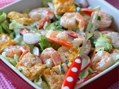 Salad with omelette and shrimp