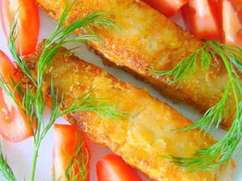 Salmon in potato crust