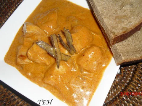 Chicken in cream sauce